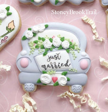 Load image into Gallery viewer, Just Married Car