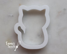 Load image into Gallery viewer, Cat with Tail