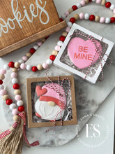 Load image into Gallery viewer, Natural Kraft Cookie Box With Clear Window 4.5" x 4.5" x 1"