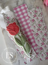 Load image into Gallery viewer, Long Stem Rose Flower Plaque 2