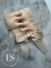 Load image into Gallery viewer, PRE TIED BOWS (50 colours)