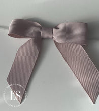 Load image into Gallery viewer, PRE TIED BOWS (36 colours)