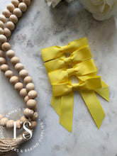 Load image into Gallery viewer, PRE TIED BOWS (50 colours)