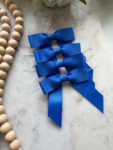 Load image into Gallery viewer, PRE TIED BOWS (50 colours)