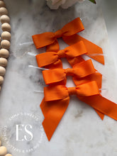 Load image into Gallery viewer, PRE TIED BOWS (50 colours)