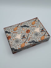 Load image into Gallery viewer, COOKIE BOX- HAPPY HALLOWEEN - 7&quot; x 5&quot; x 1.25&quot;