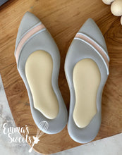 Load image into Gallery viewer, Spring Shoes (Pair)
