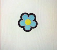 Load image into Gallery viewer, Spring Flower 5 petal