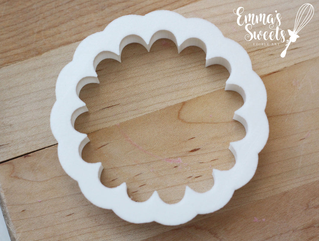 Scallop Circle Cookie Cutter for Embossers